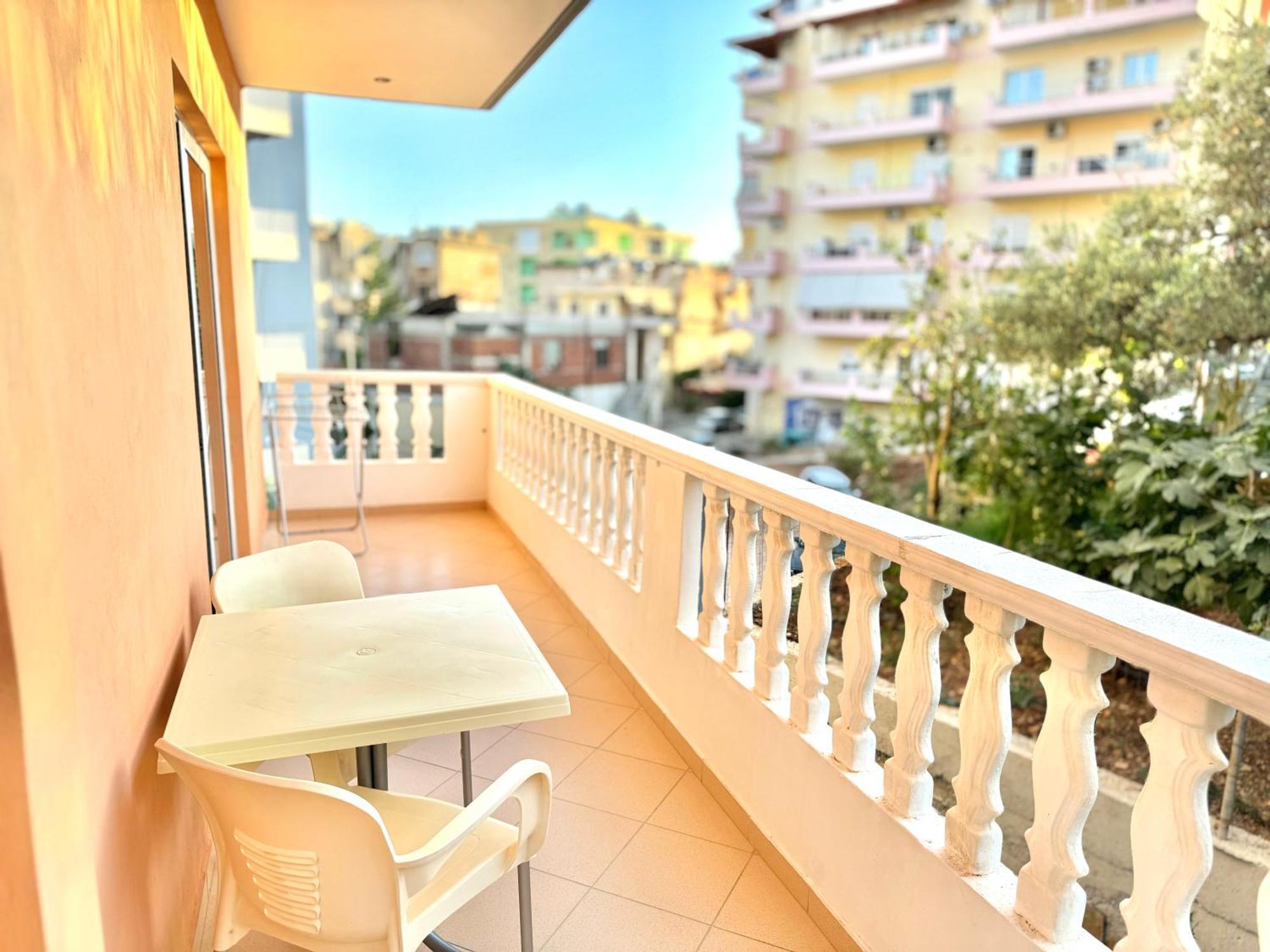 Amar'S Apartments Sarandë Exteriör bild