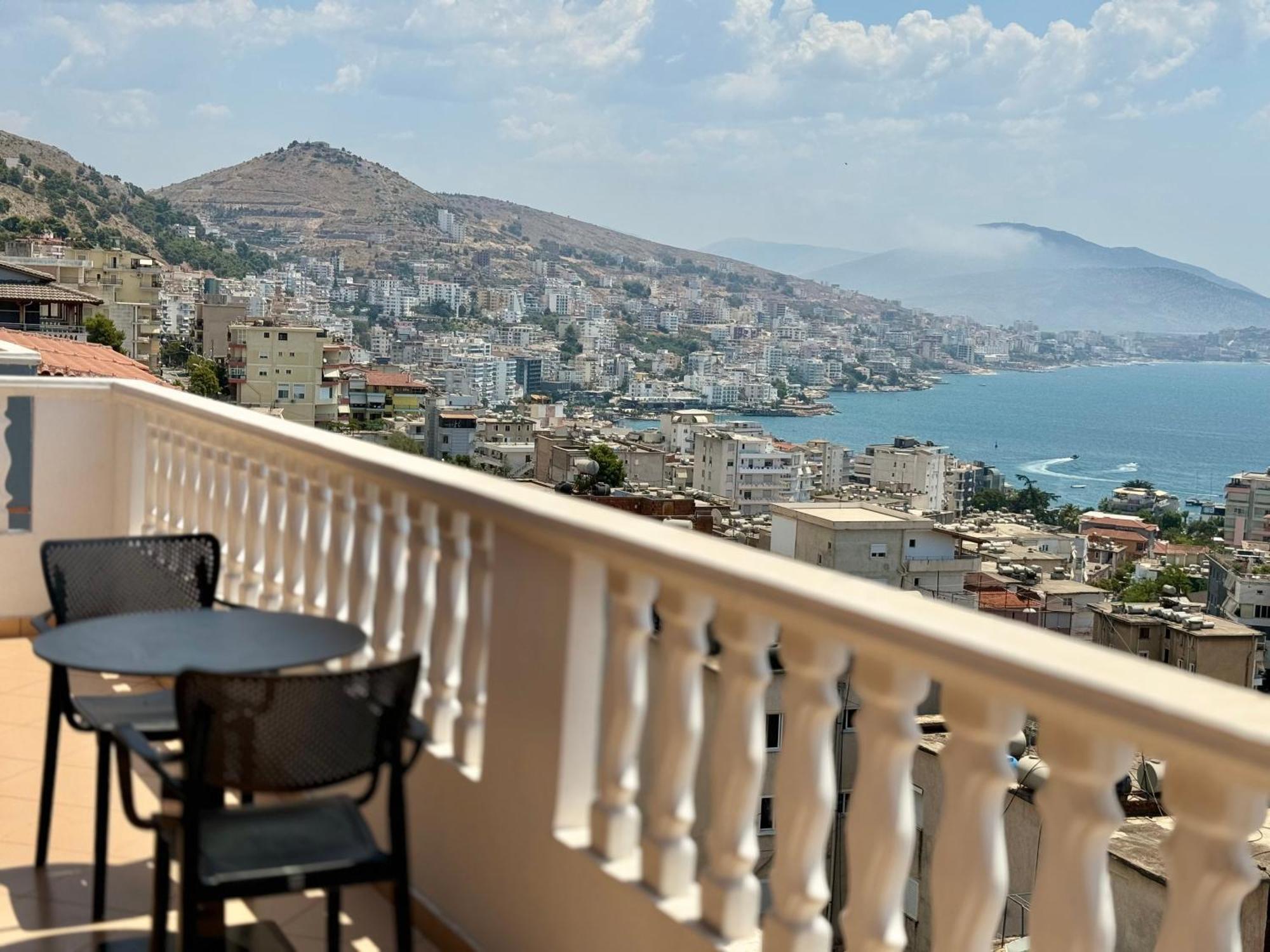 Amar'S Apartments Sarandë Exteriör bild