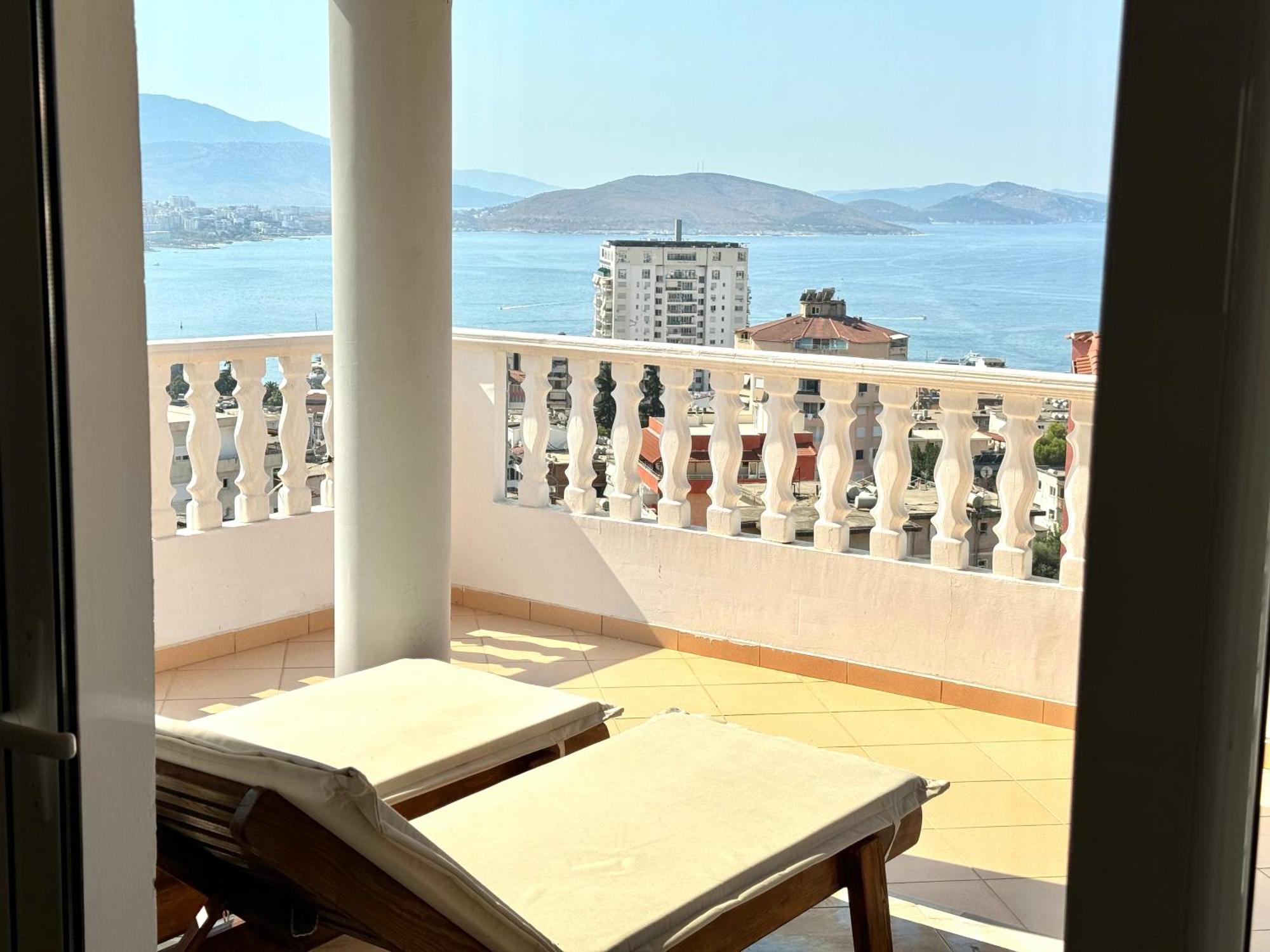 Amar'S Apartments Sarandë Exteriör bild